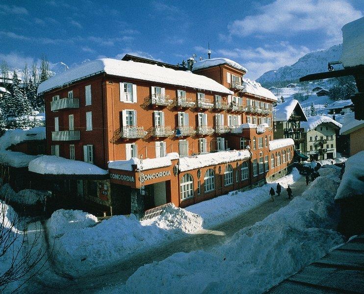 Concordia Parc Hotel Cortina dʼAmpezzo Exteriör bild